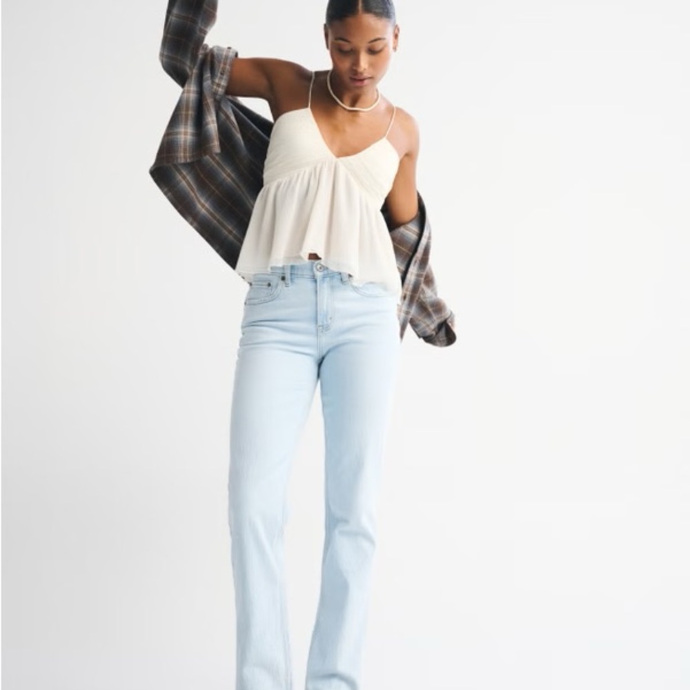 Curve Love Mid Rise 90s Straight Jean